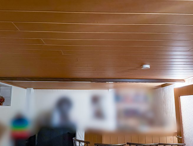 ... gelangen die Kabel in den Hausanschlussraum ...