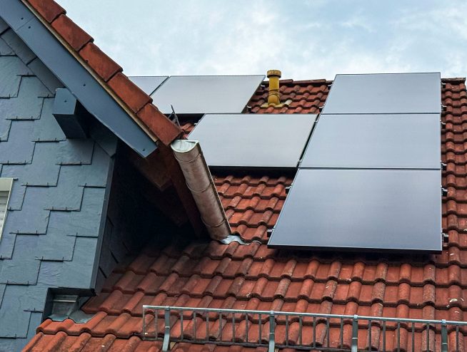 Rechtsseitig 6 Module (ebenfalls AIKO-A455-MAH54Db)